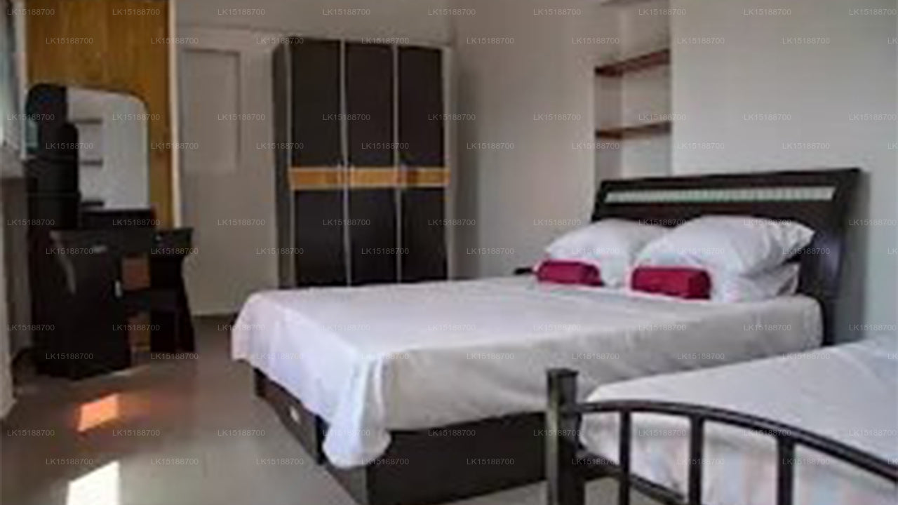 Nawamini Travels, Kollupitiya