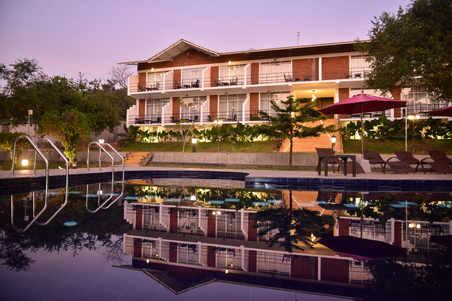 Agbo Hotel, Giritale