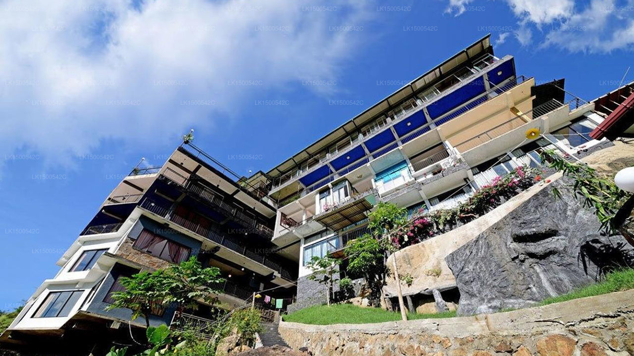 The Mountain Heavens, Ella