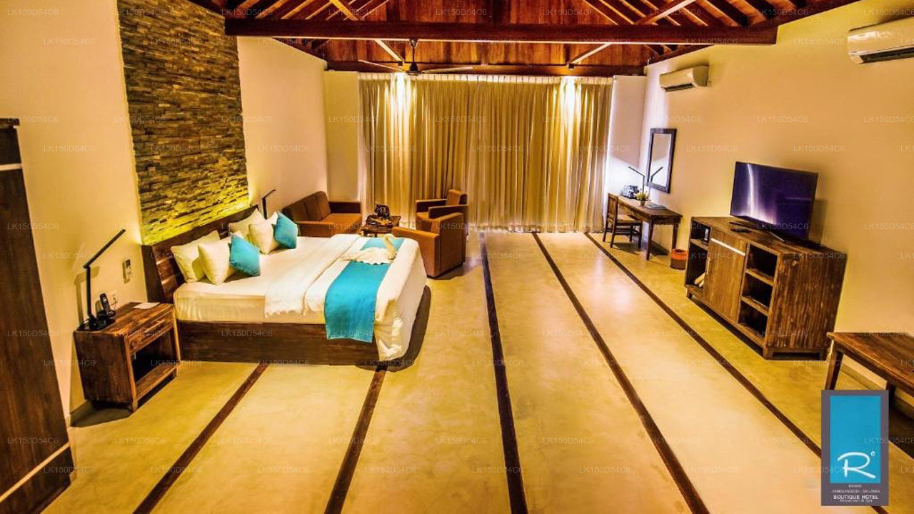 R Degrees Ambalangoda