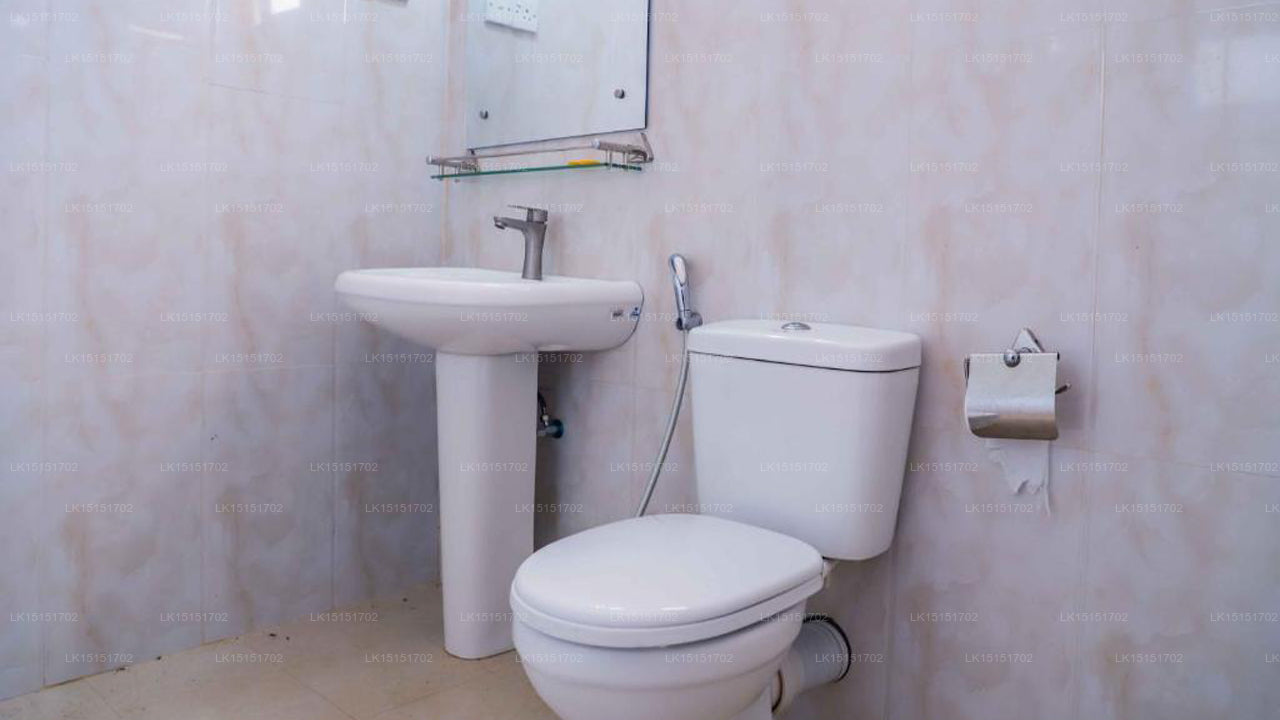 Ilamparuma Hotel, Weligama