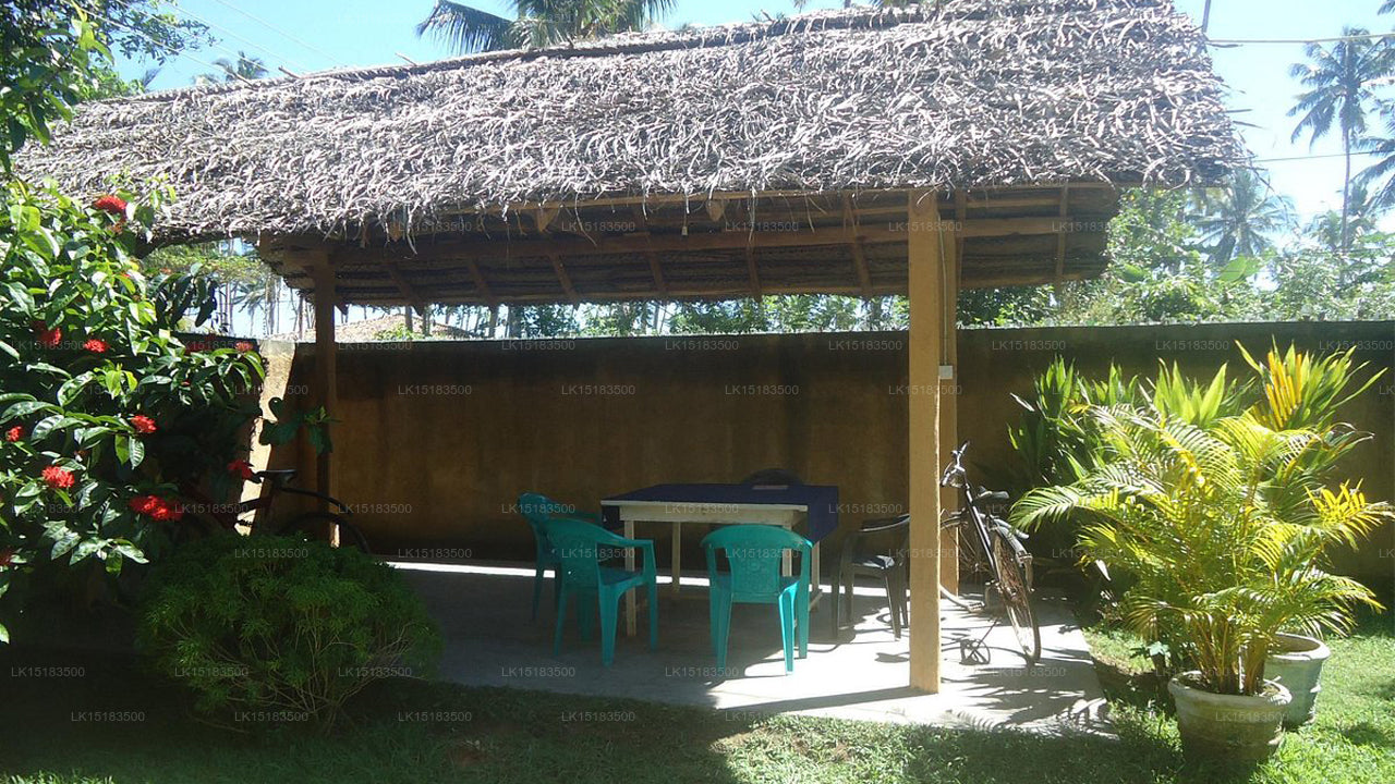 Nishan Surf Guest house, Matara