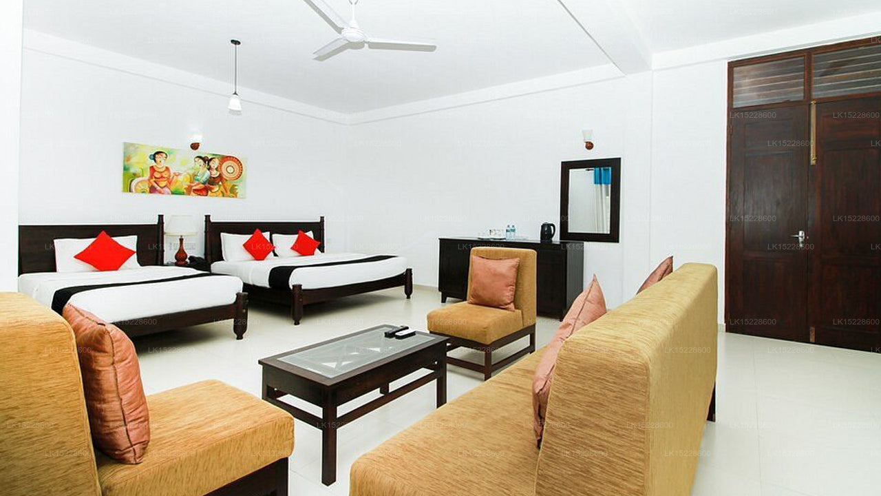 Blue Spring Hotel, Wadduwa