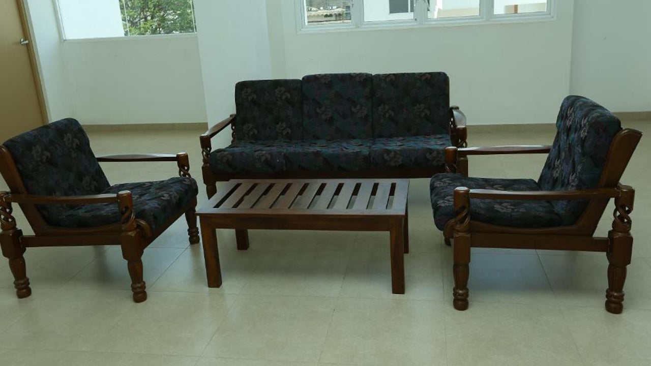 Hotel Oviya, Vavuniya