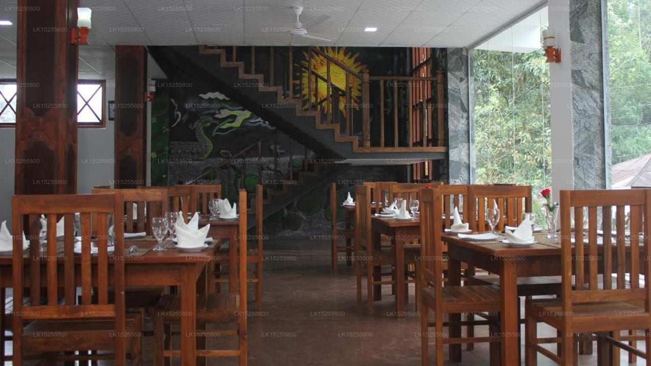 Grand Ella Motel, Ella