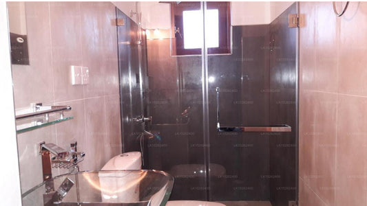 Negombo Travellers Inn, Negombo