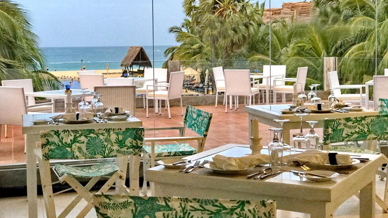 Maalu Maalu Resort & Spa, Pasikuda