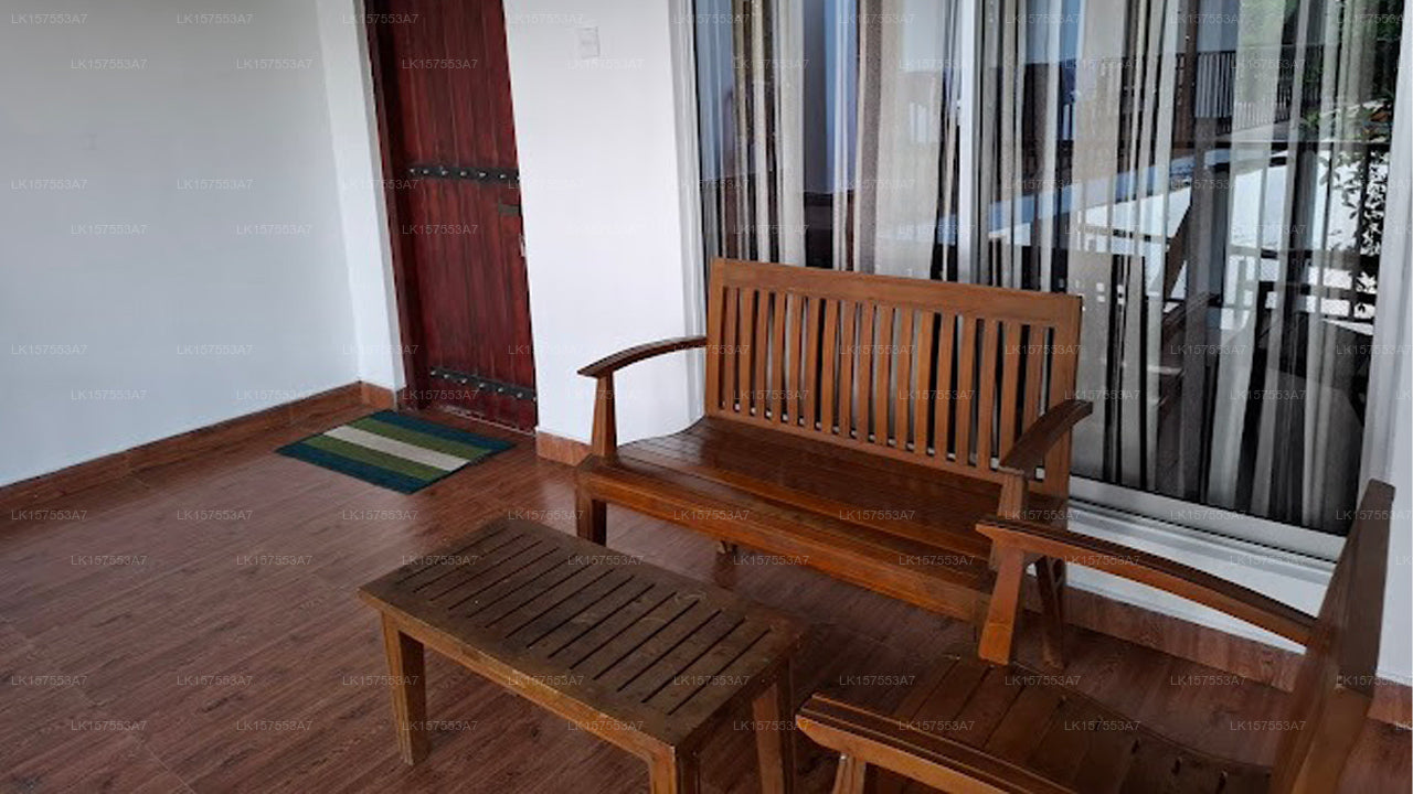 Man Guest, Polonnaruwa