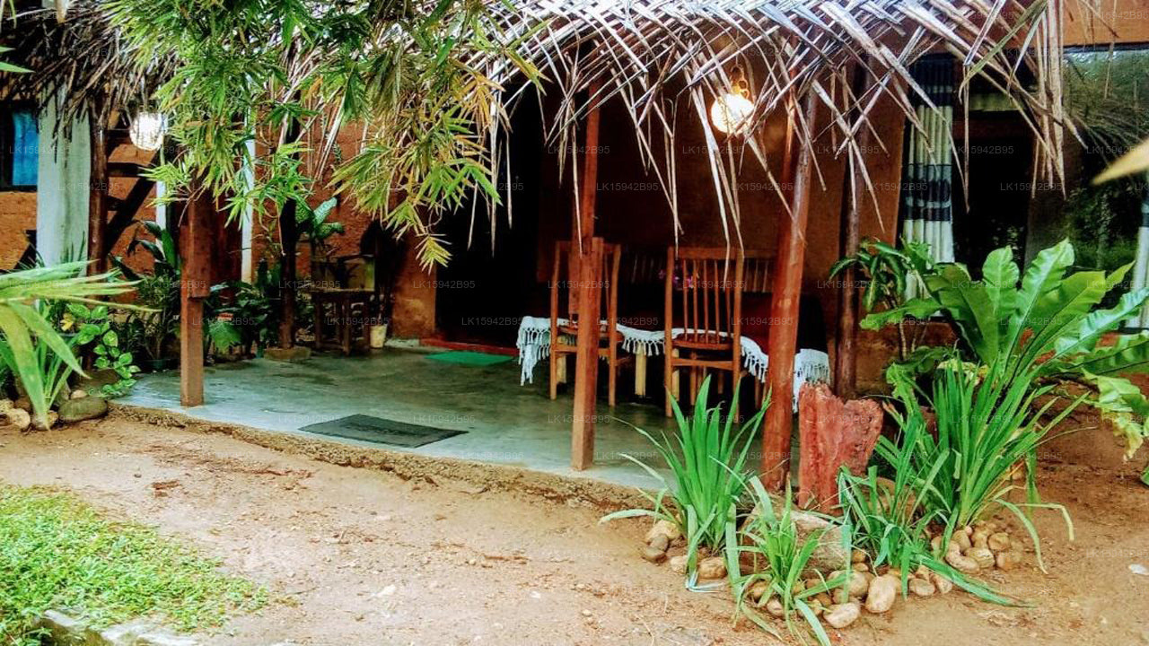 Ancient Grand Villa, Pinnawala