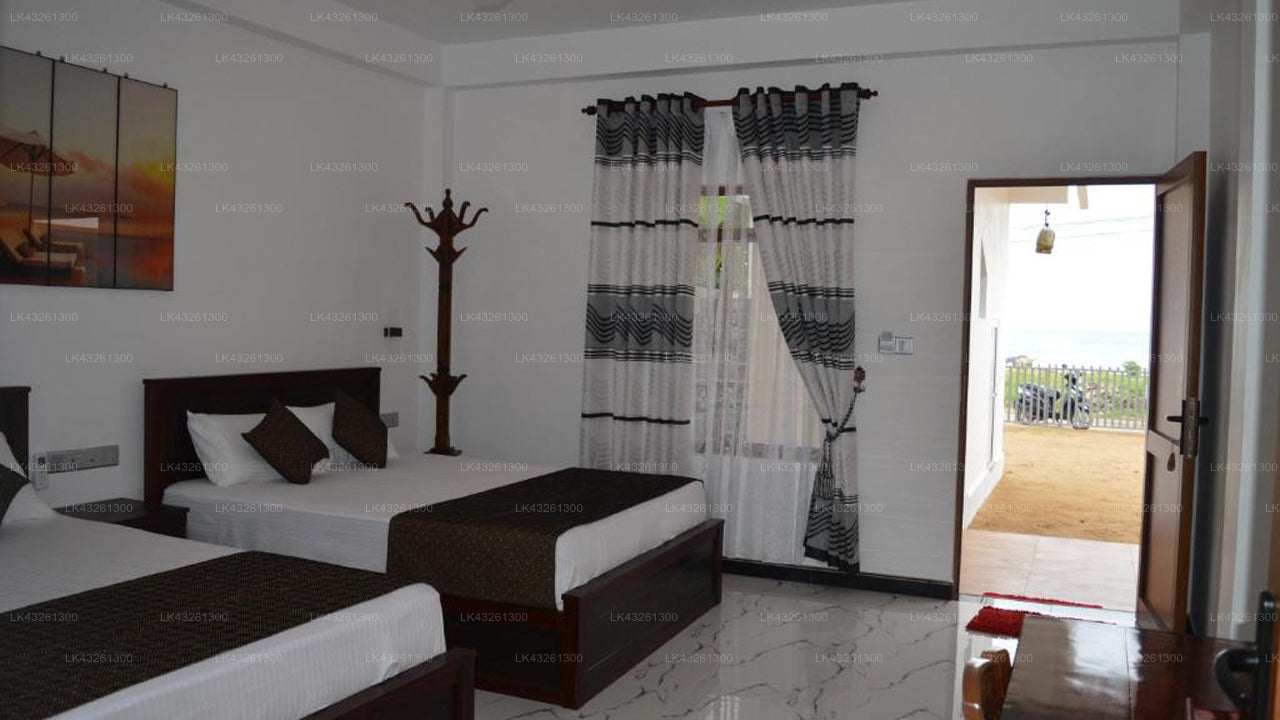 blue wings beach hotel, Trincomalee