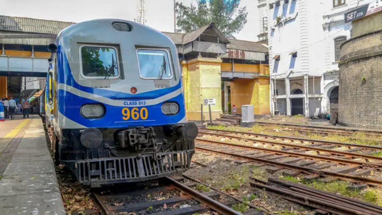 Matara City to Colombo Fort Train Ride Tickets