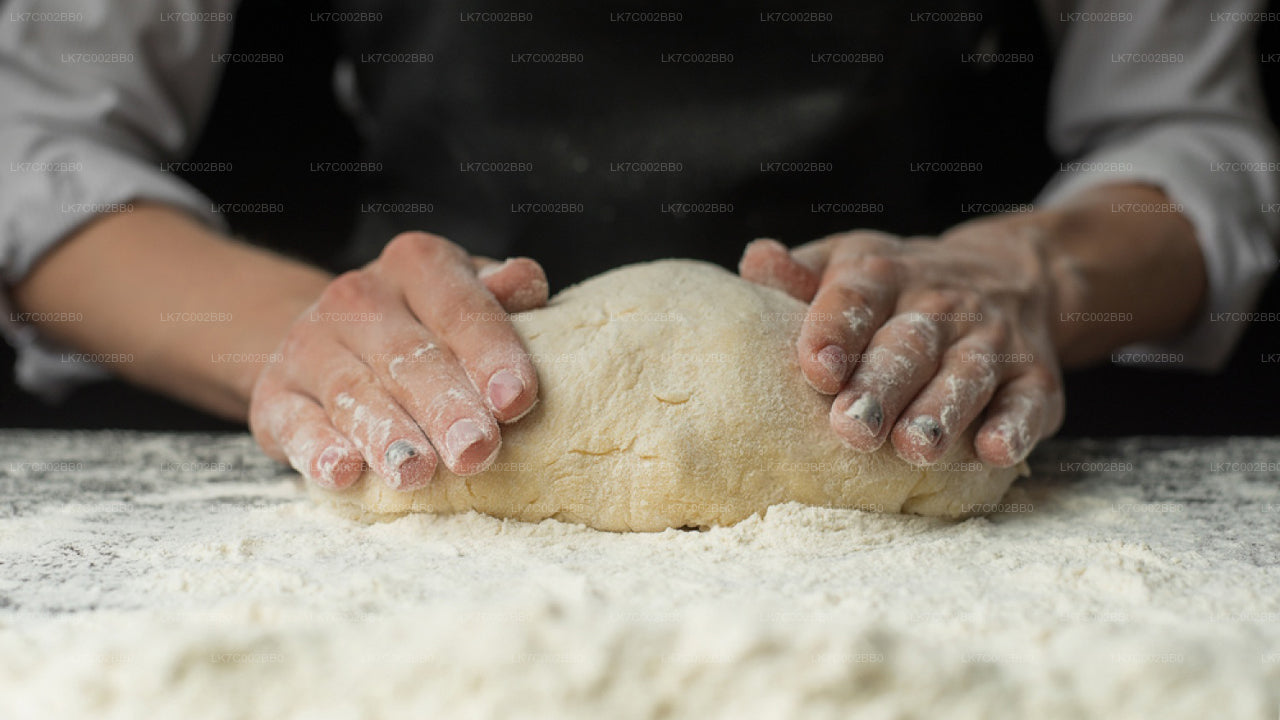 Sri Lankan Traditional Bakery Experience from Tissamaharama