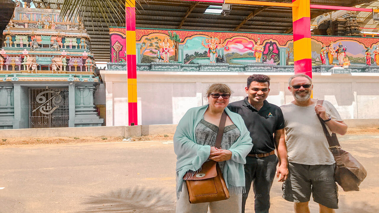 Transfer between Colombo Airport (CMB) and Grand Kandy Villa, Kandy